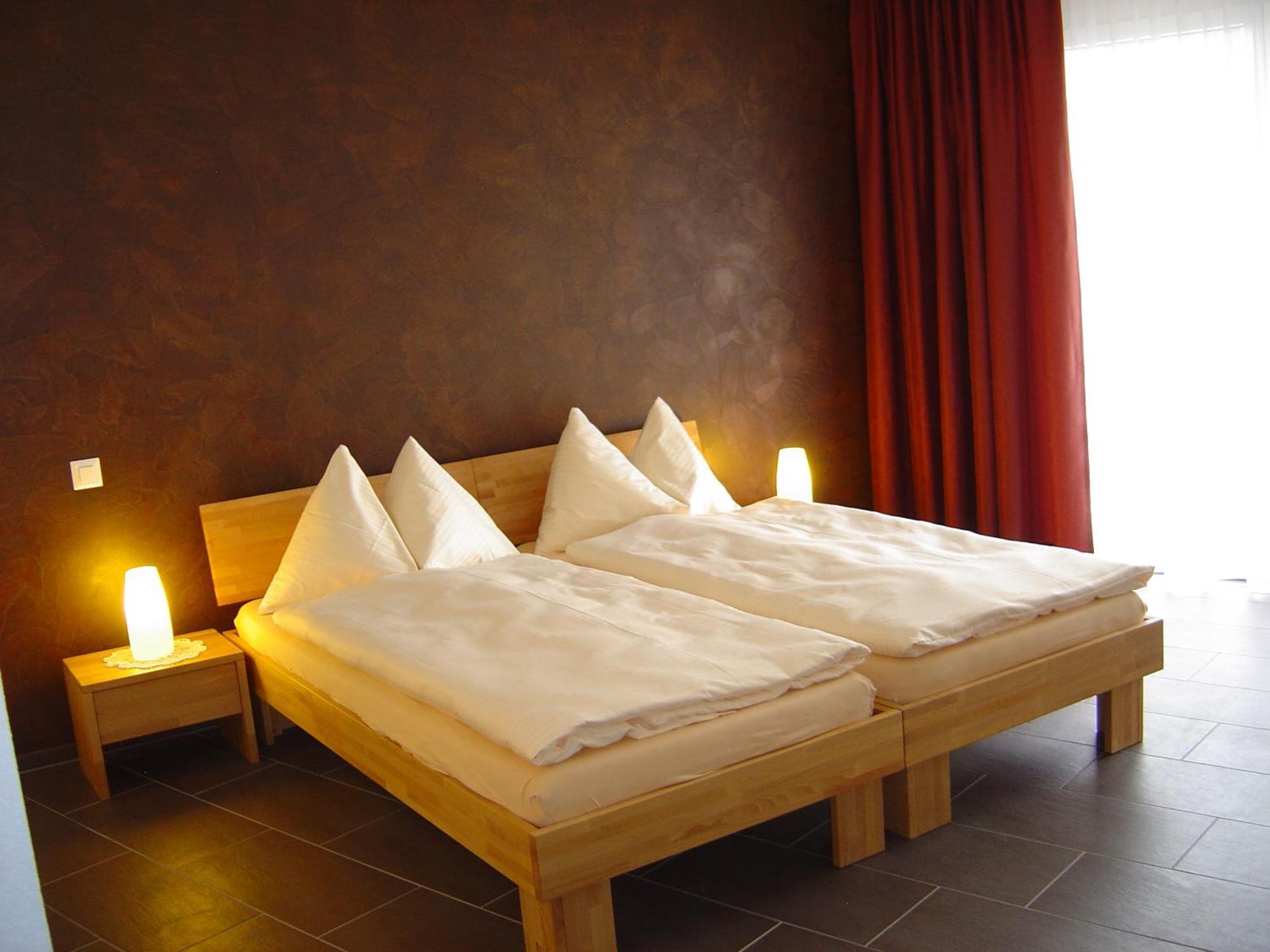 Hotel Restaurant Jura Kerzers Ngoại thất bức ảnh